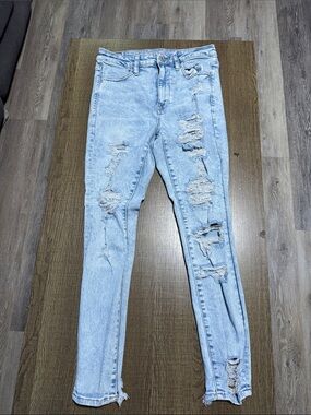 American Eagle Outfitters Light Blue Distressed Skinny Jeans